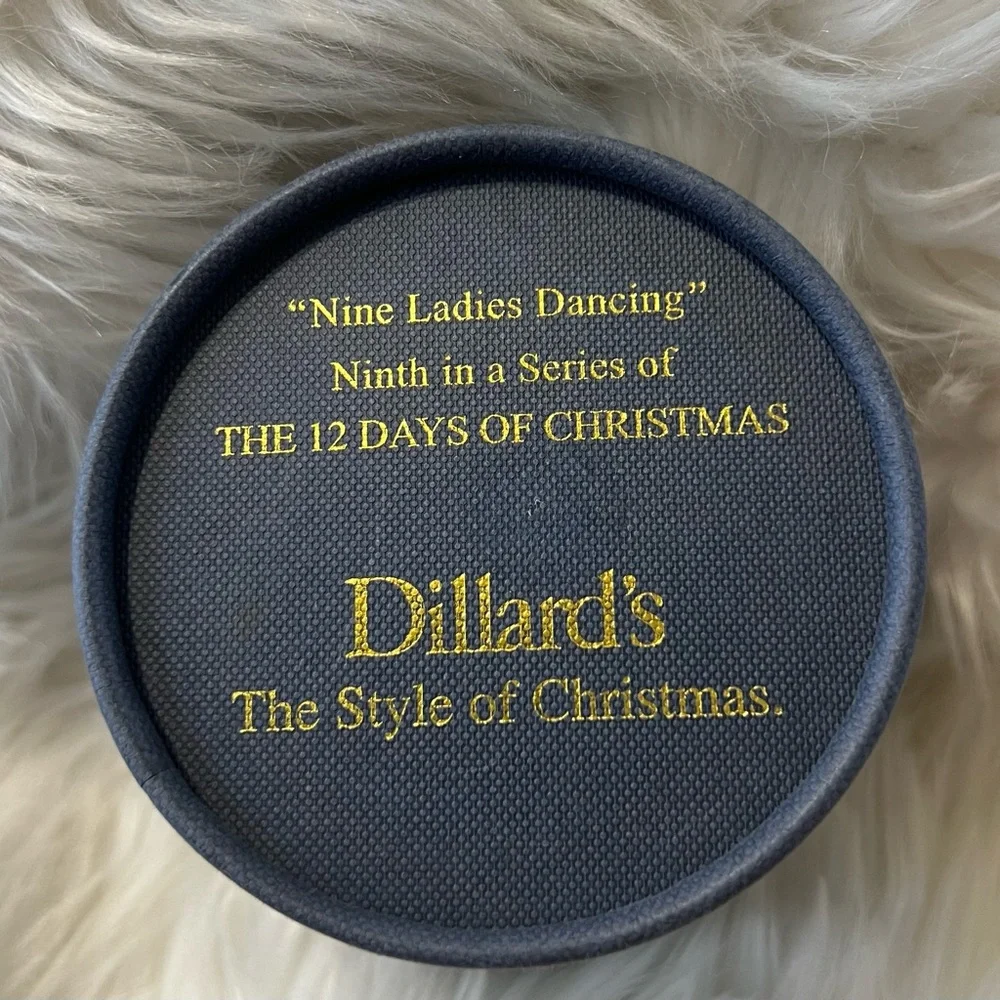 2015 DILLARDS‎ 